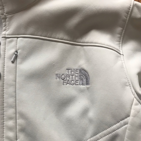North face Apex cream jacket - Picture 2 of 5